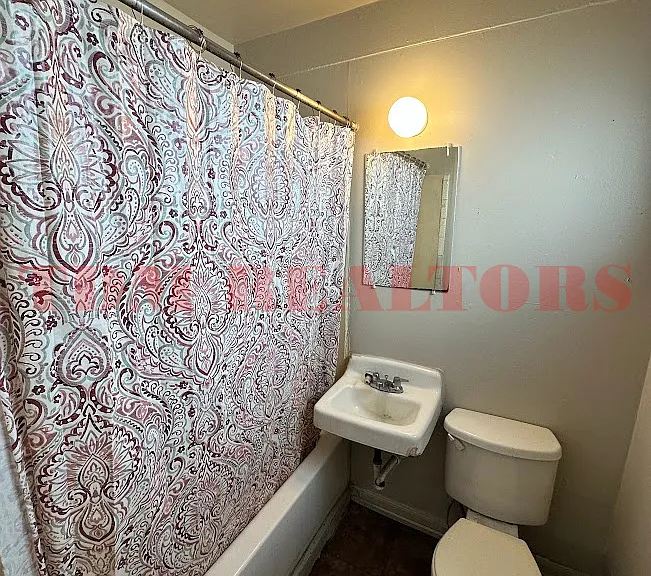 7134 N Dort Hwy #5 — Photo 3