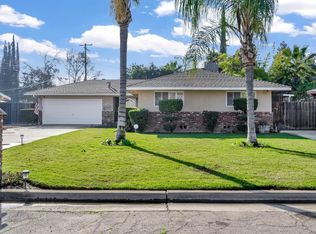 1511 E Almendra Dr, Fresno, CA 93710