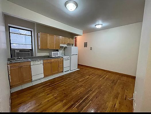1st image of 540 E 5th St #1R