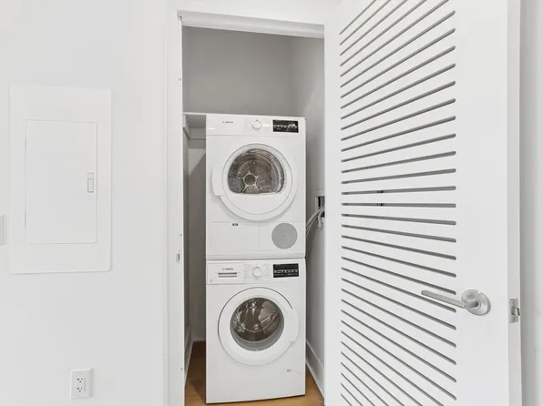 499 President Street image 7 of 28