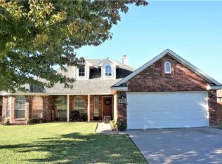 509 McKittrick Ct, Godley, TX 76044