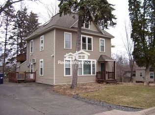 2405 1st Ave E #2, North Saint Paul, MN 55109