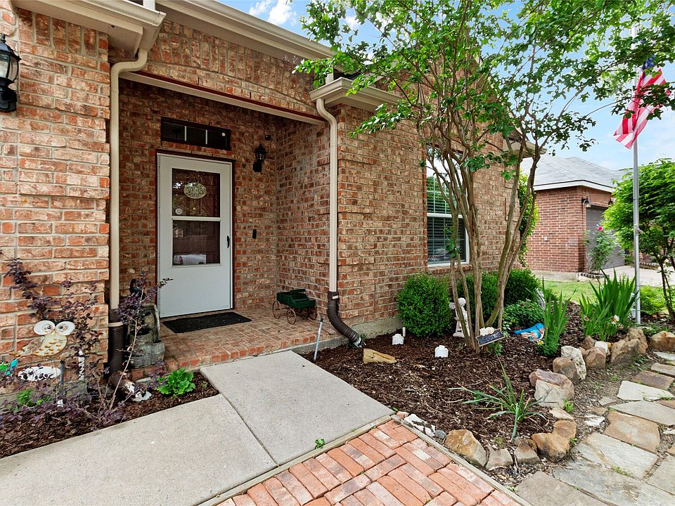 1st image of 2613 Elderberry Ln