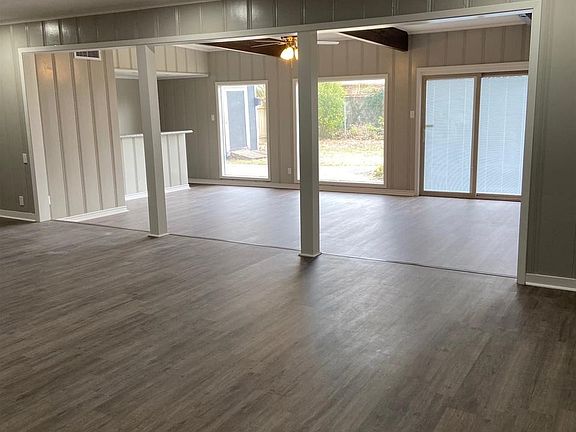 5th image of 5040 Woodlawn Dr