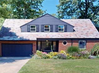 1940 Temblethurst Rd, South Euclid, OH 44121