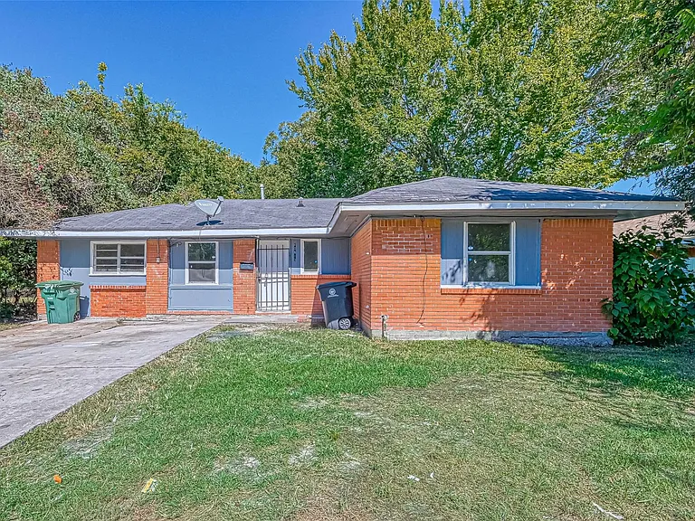 10613 Buffum St — Photo 1