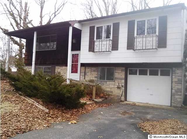 1st image of 1064 Lucy Ln