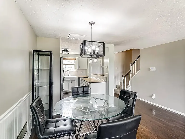 6406 Amber Ct — Photo 13