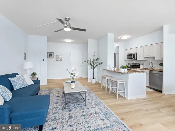 6101 Monmouth Ave APT 101, Ventnor City, NJ 08406