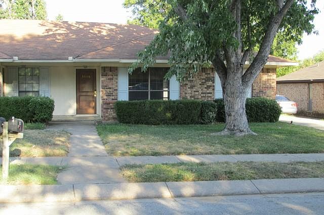 1st image of 3008 Hilltop Dr