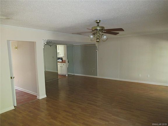 5th image of 736 Highland Square Dr