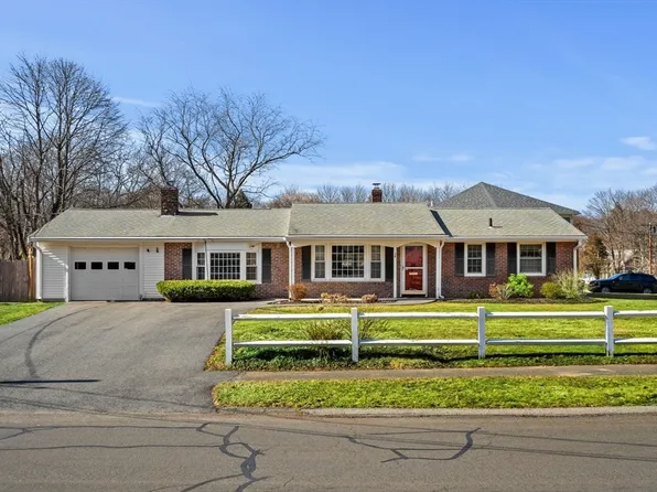 28 Princeton St, Danvers, MA 01923