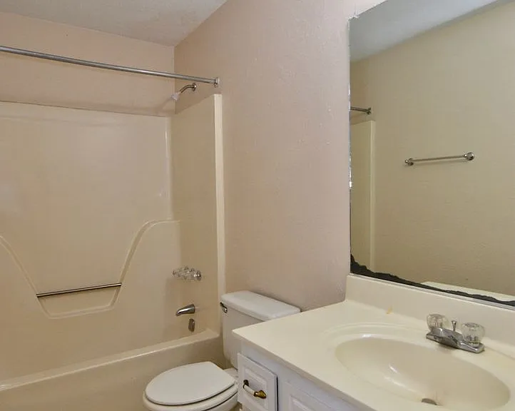 4154 Arlington Rd — Photo 28