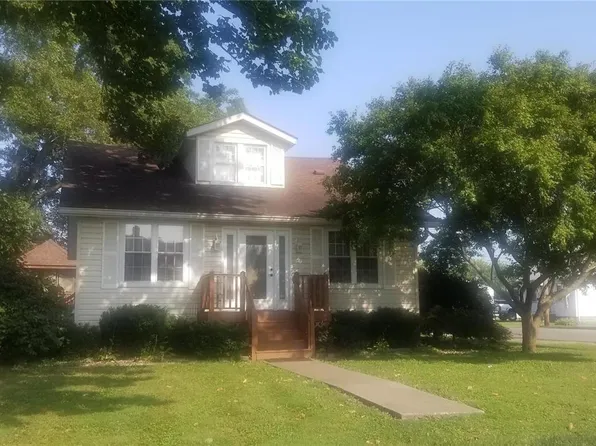 301 S 3rd St, Caseyville, IL 62232