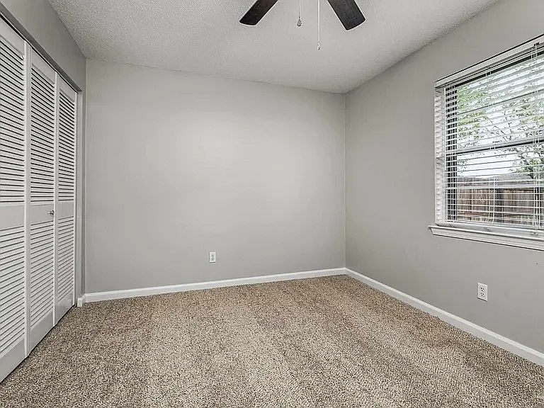 7056 Santa Barbara St — Photo 26
