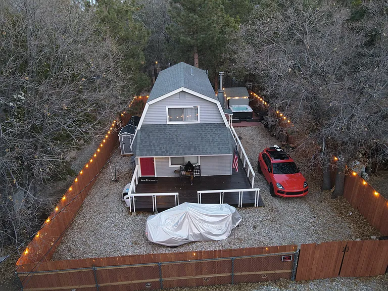 671 Moreno Ln — Photo 3