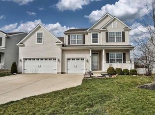202 Chestnut Estates Dr, Commercial Point, OH 43116