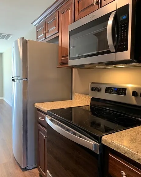807 Belmont Ave #E — Photo 5