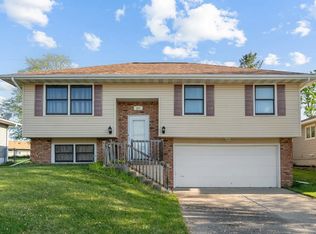 804 Arrowhead Ln NE, Cedar Rapids, IA 52402