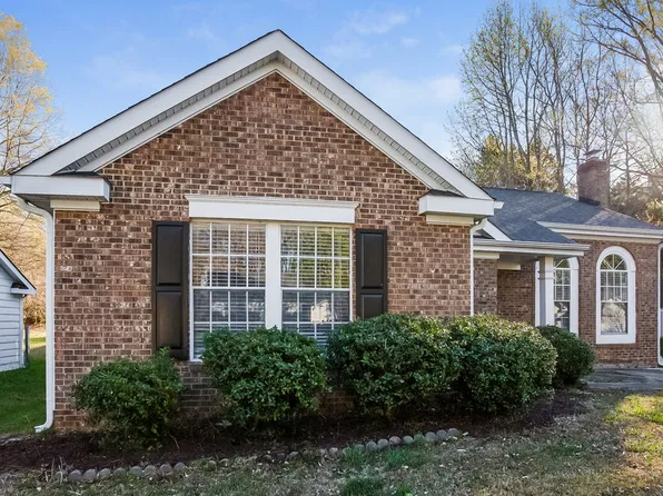 2112 David Earl Dr, Charlotte, NC 28213