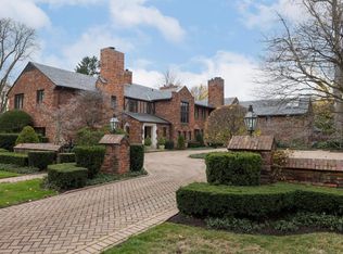 379 Lakeland St, Grosse Pointe, MI 48230