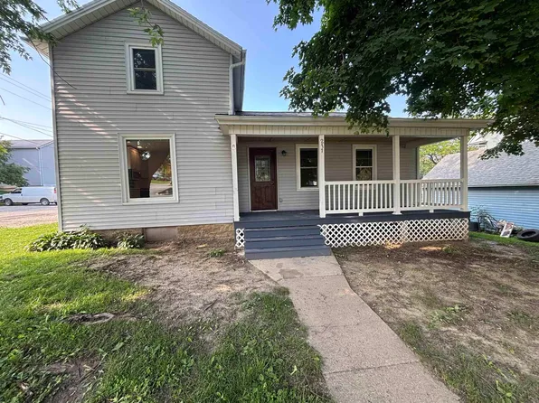 211 E Elm St, West Union, IA 52175