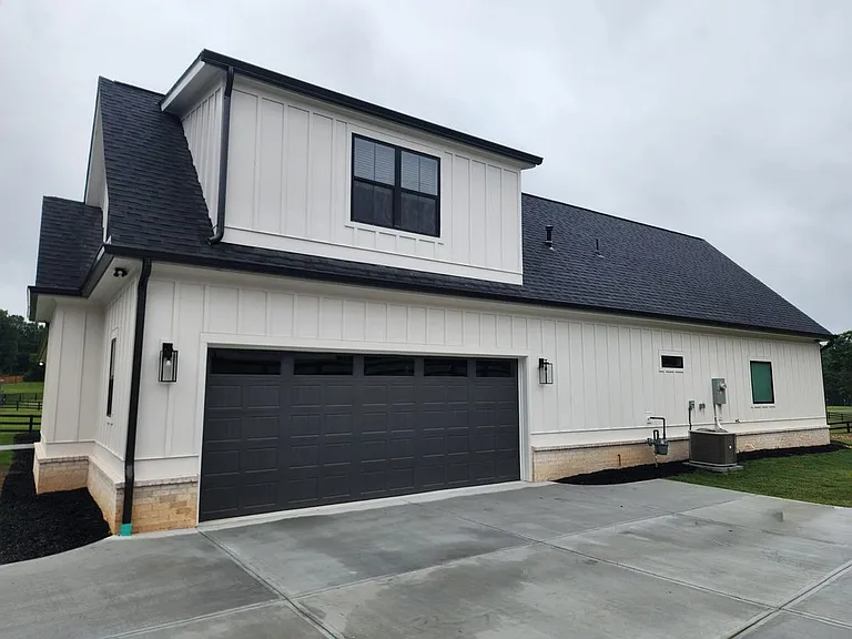 1580 Ace McMillian Rd — Photo 3