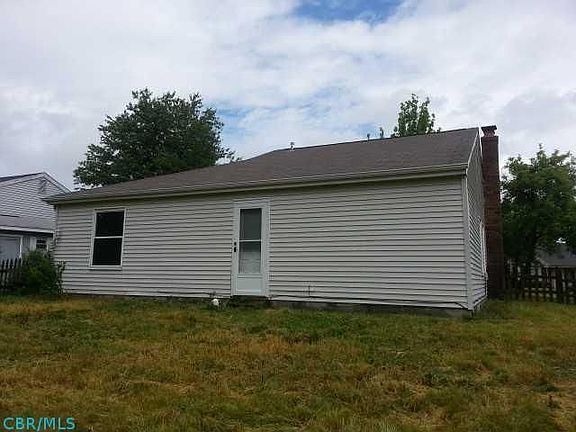 4th image of 1911 Barnard Dr