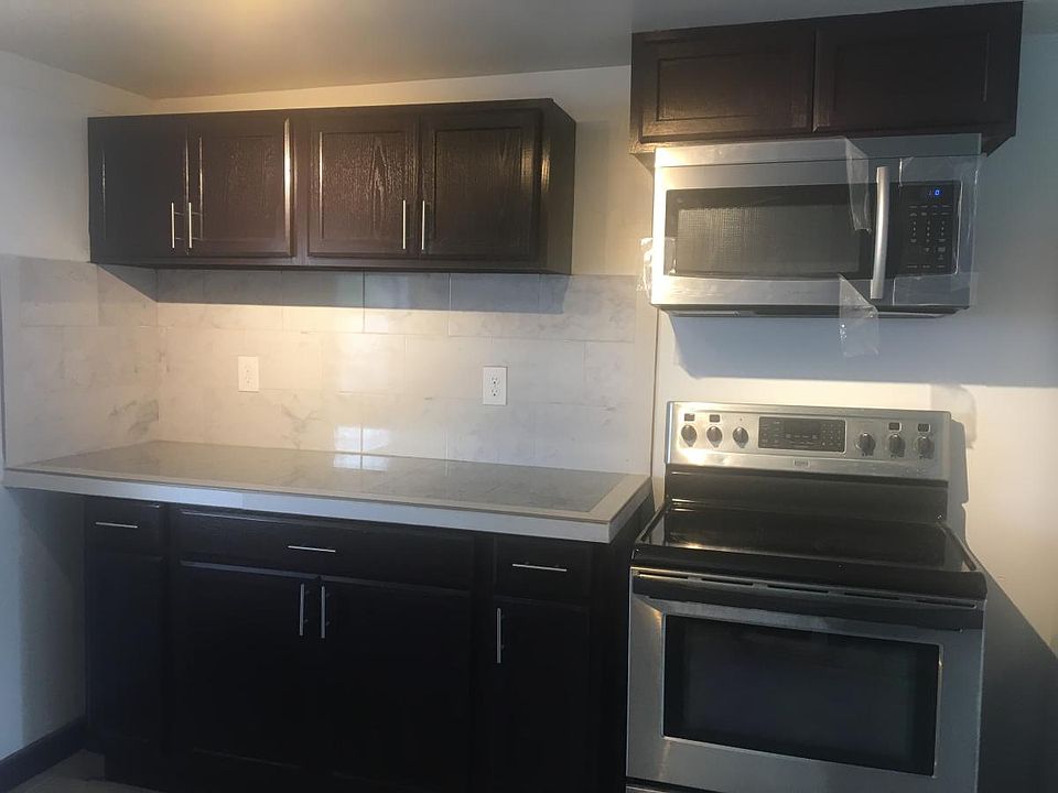 1st image of 2403 E Clark St APT 5