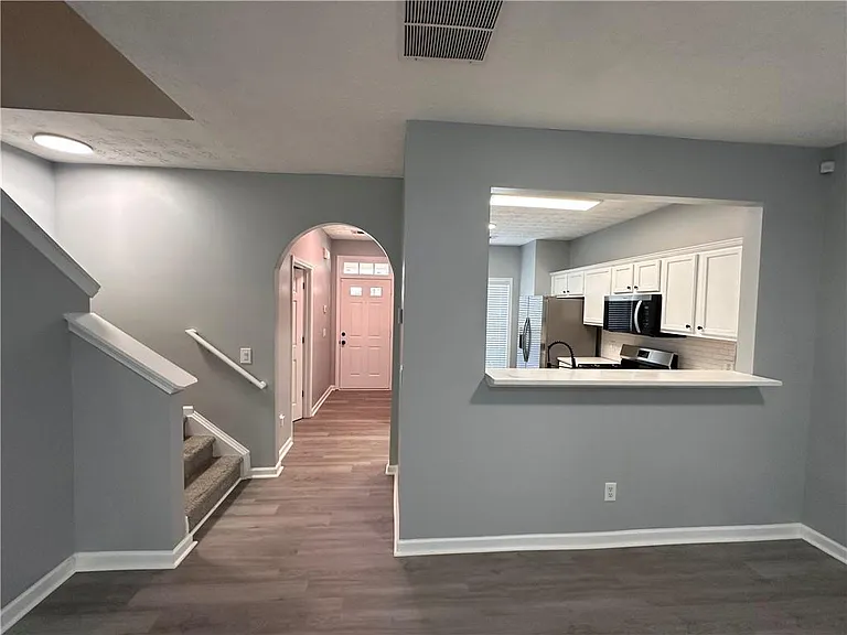 2025 Austin Park Cir — Photo 5