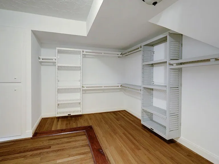 3605 Plumb St — Photo 19