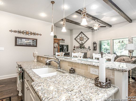 5th image of 3951 Monteverde Way
