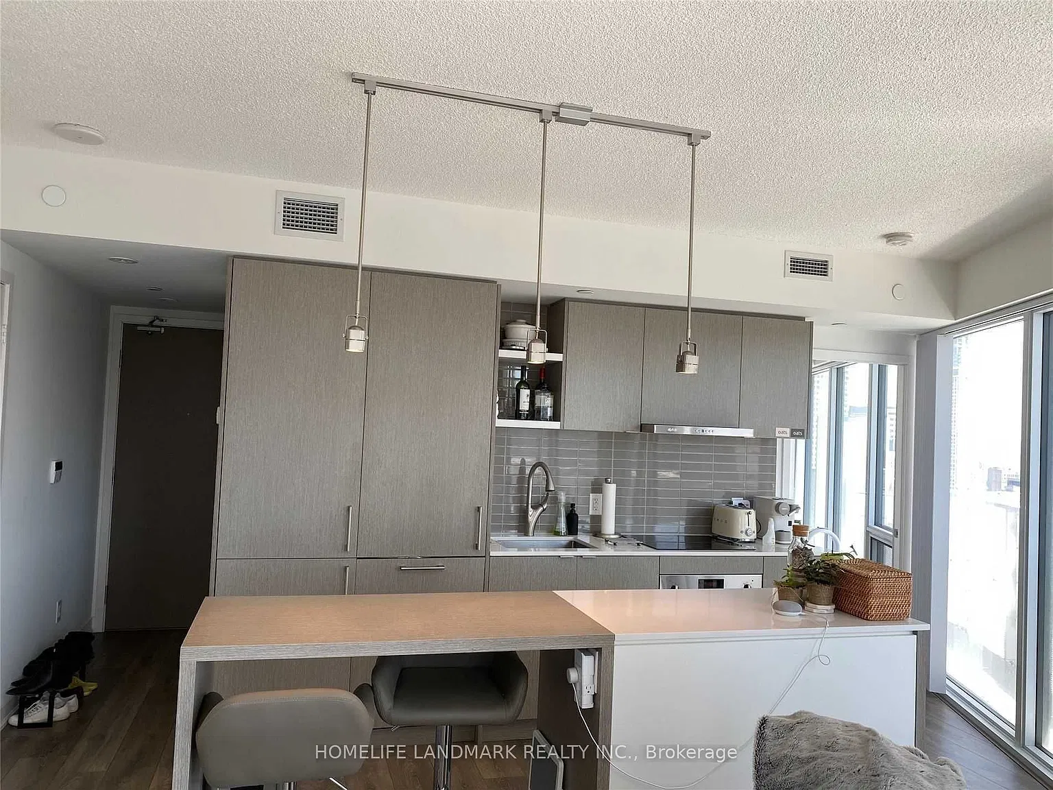 1 bed, $2,498 — Photo 4