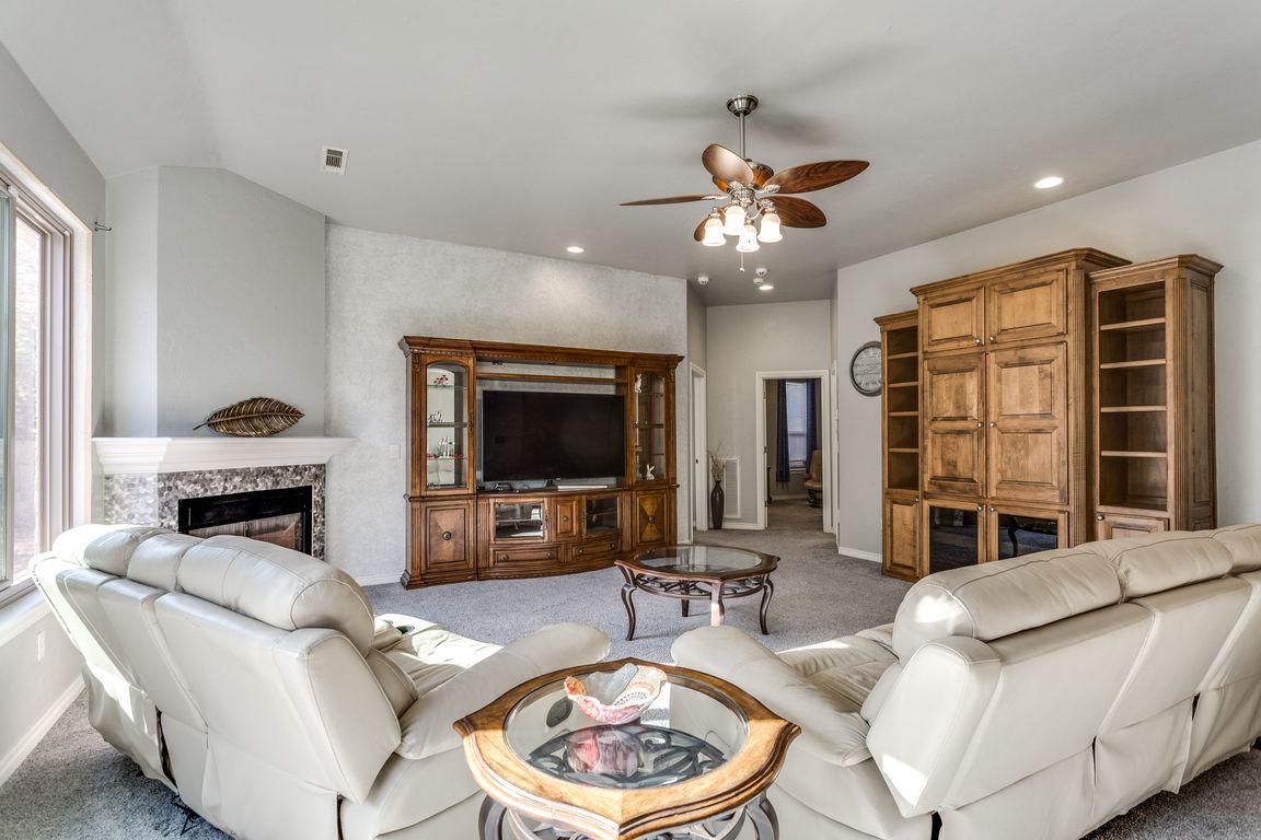 next background image