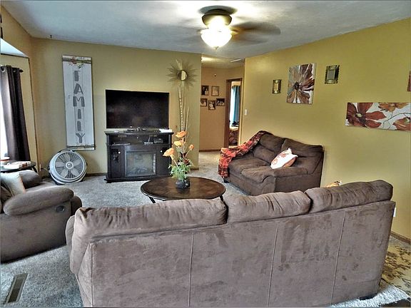 5th image of 601 Race St