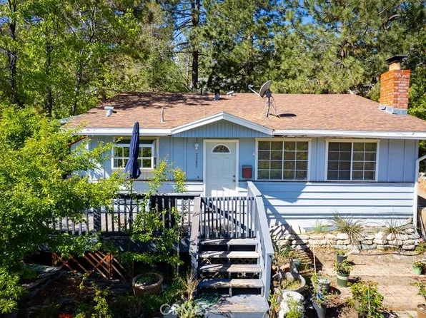 2285 Lausanne Dr, Wrightwood, CA 92397