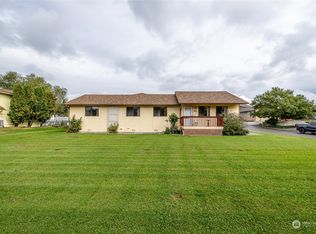 831 Highline Dr, East Wenatchee, WA