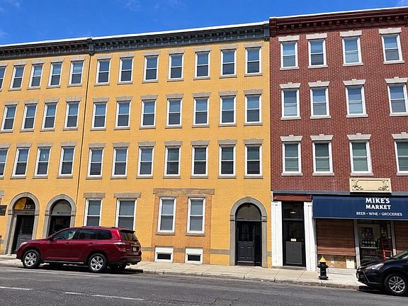 3rd image of 168 Cottage St APT 302