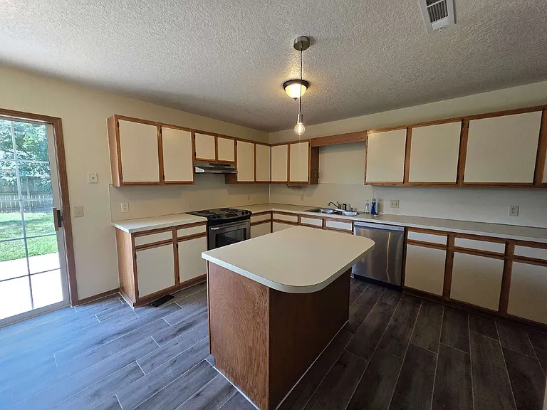 2723 Kasey Ave #B — Photo 2
