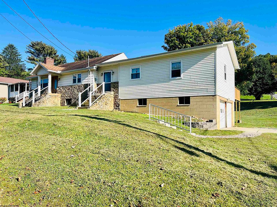 1st image of 1806 Woodleaf Dr