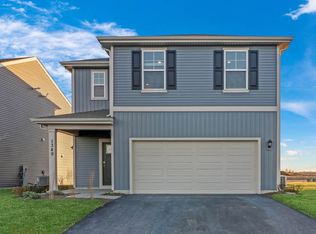 1449 Grand Tetons Dr, Pingree Grove, IL 60140