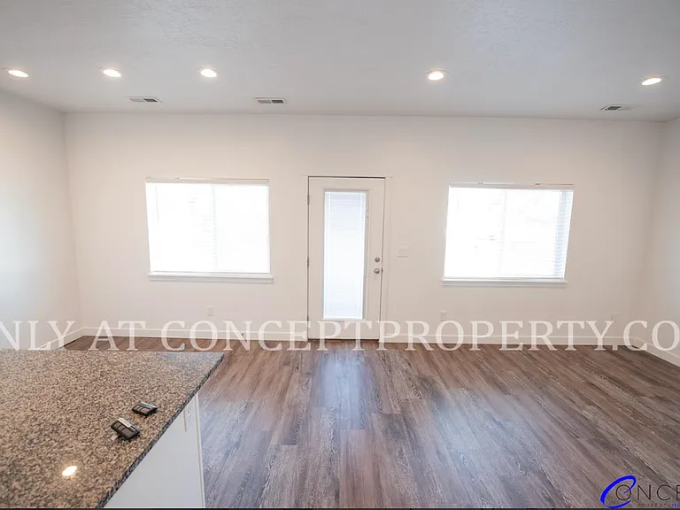 Harvest Pointe Townhomes — Photo 23