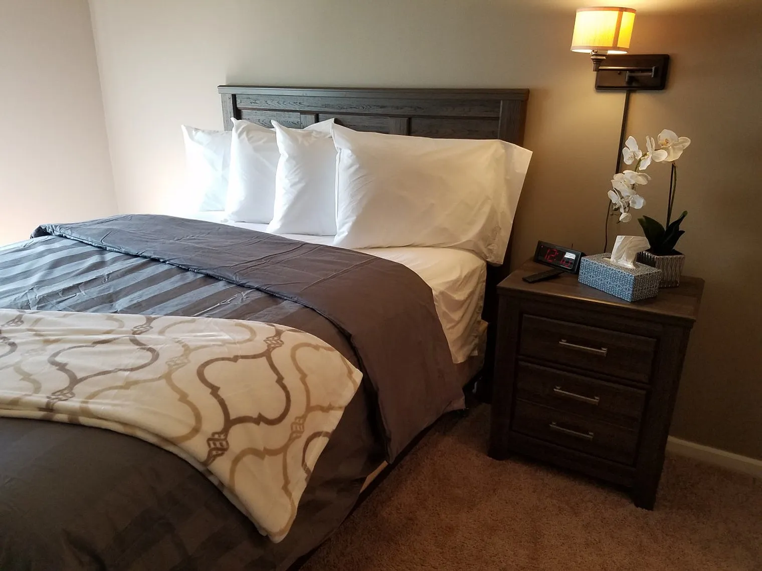 Studio, 1.0 bath, $2,329 — Photo 2