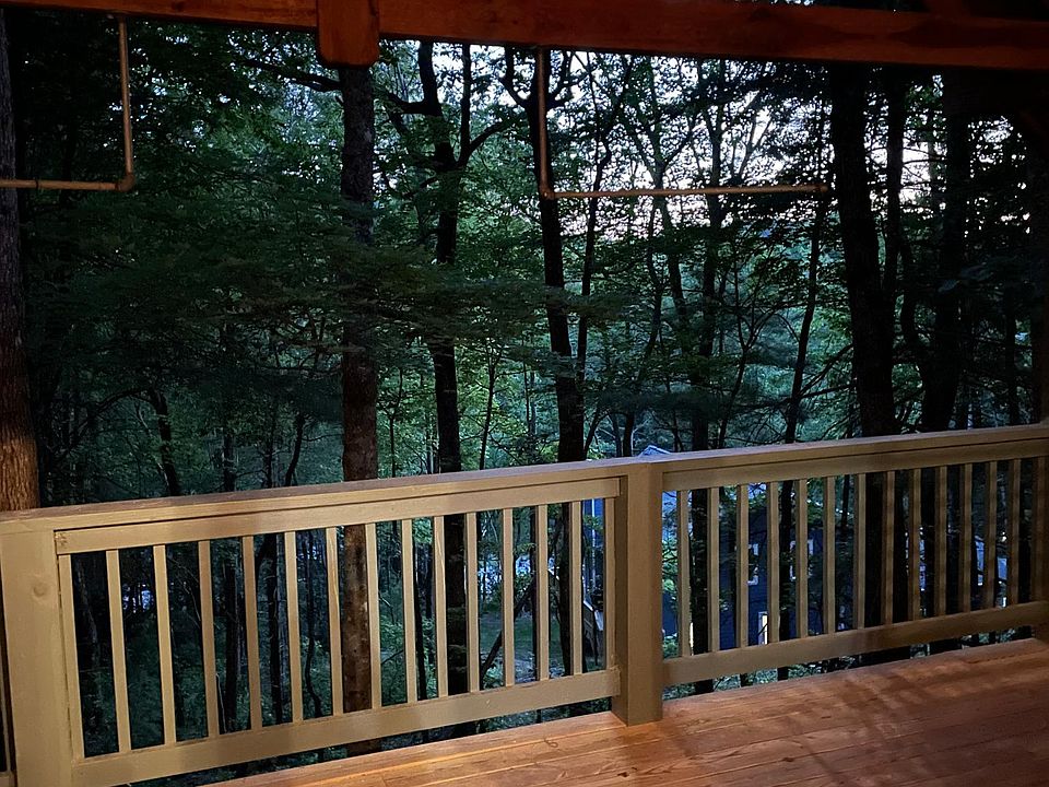 upper deck view