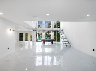 251 N Coconut Ln, Miami Beach, FL 33139