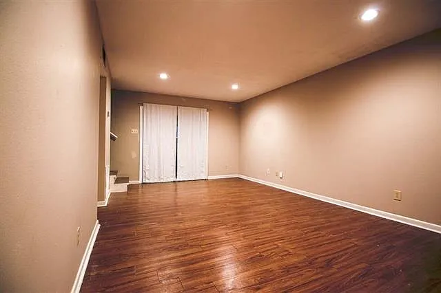 3 bed, 2.5 bath, 1763 sqft, $1,800 — Photo 4