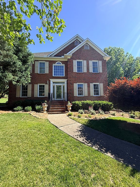 8116 Glengarriff Rd - Property Image