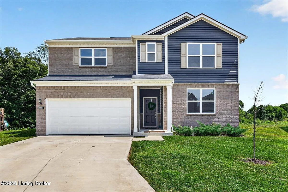 4 bed, 2.5 bath, 3103 sqft, $3,000 — Photo 1