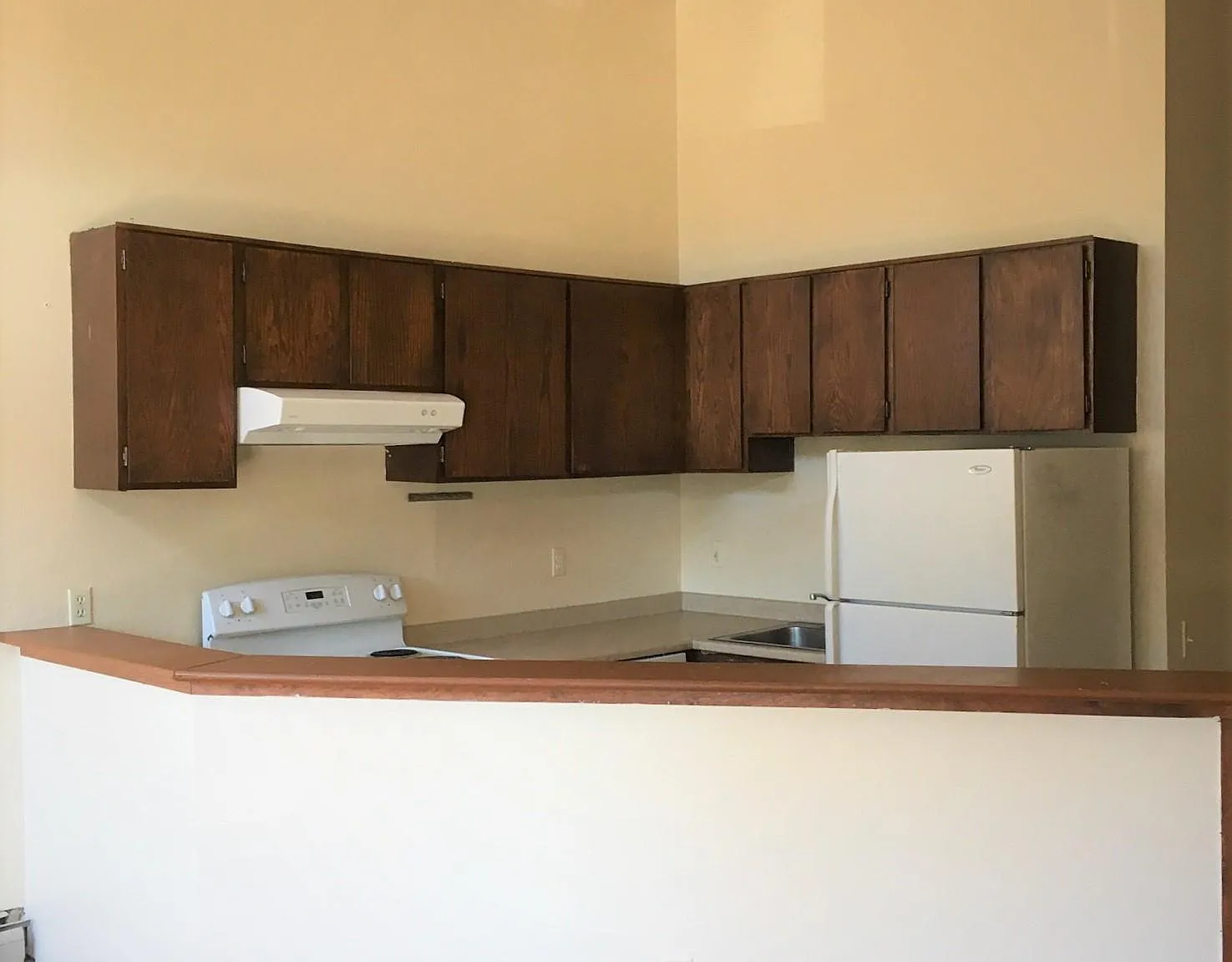 4 bed, 1400 sqft, $3,400 — Photo 3