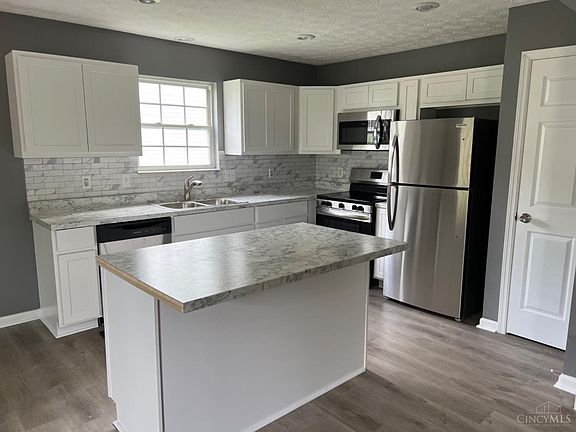 2nd image of 1287 Cross Creek Dr